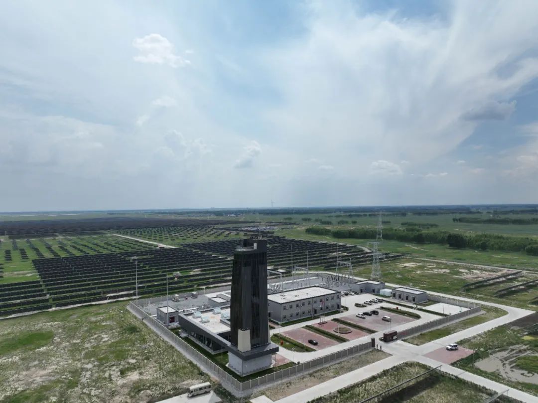 儲(chǔ)能資訊  全球首個(gè)光伏、儲(chǔ)能戶外實(shí)證實(shí)驗(yàn)平臺(tái)2022年度數(shù)據(jù)成果發(fā)布2.jpg